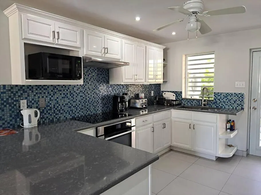 Beautifully Renovated Villa Close To The Beach Jolly Harbour